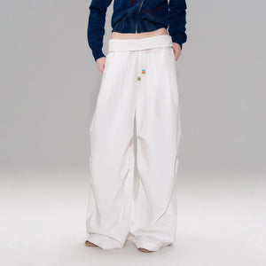 S / White