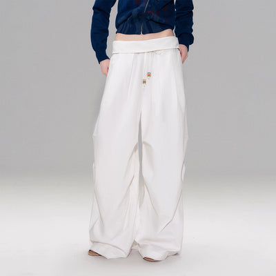 S / White