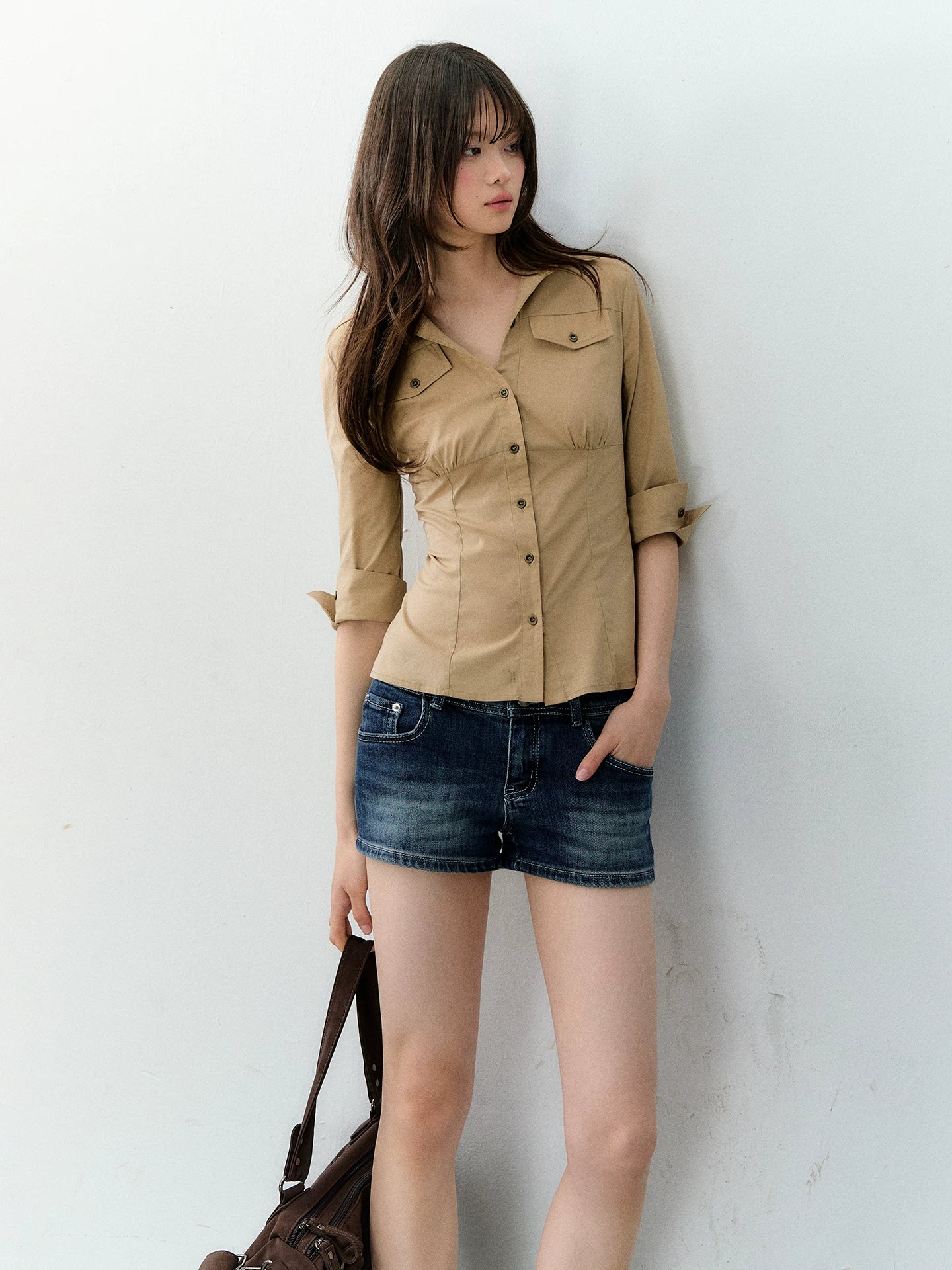 Waist-Cinched Mid-Sleeve Fitted Pocket Shirt