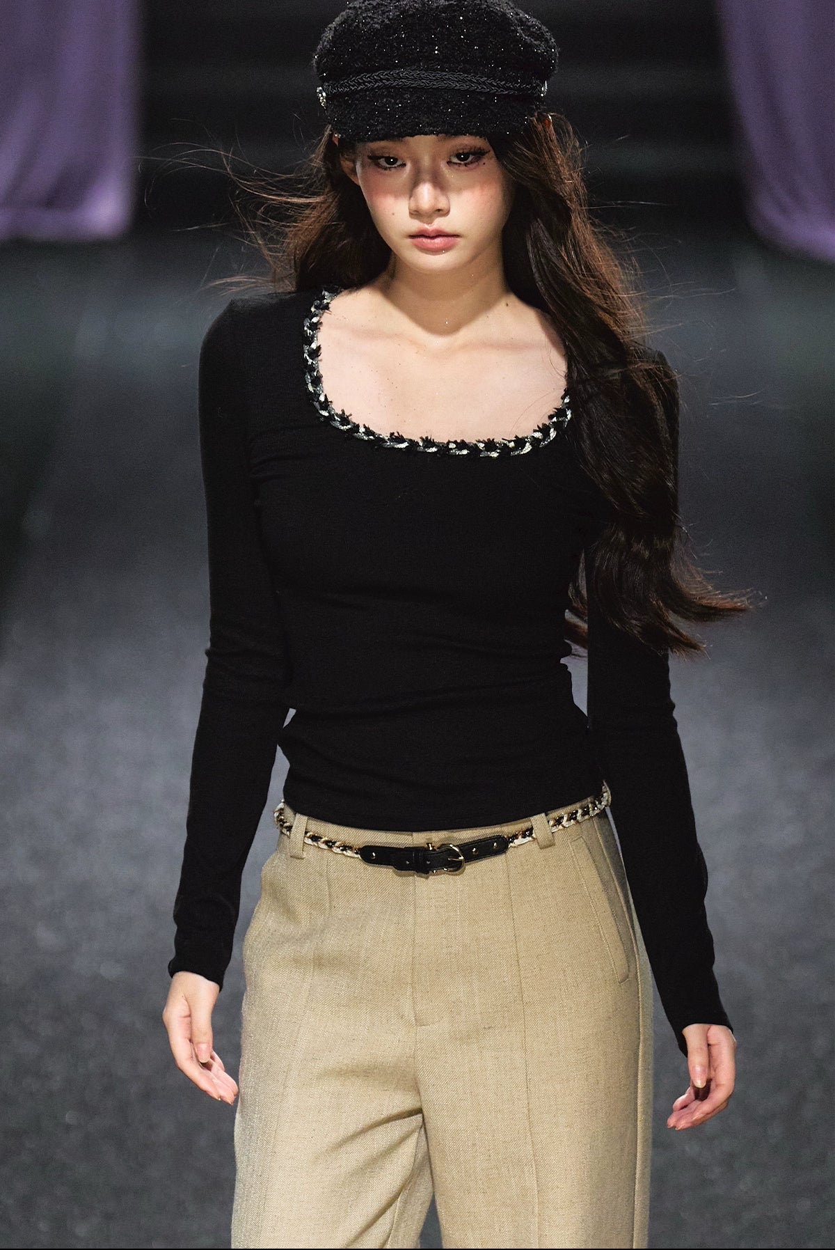 Ribbon Trim Square-Neck Knit Crewneck