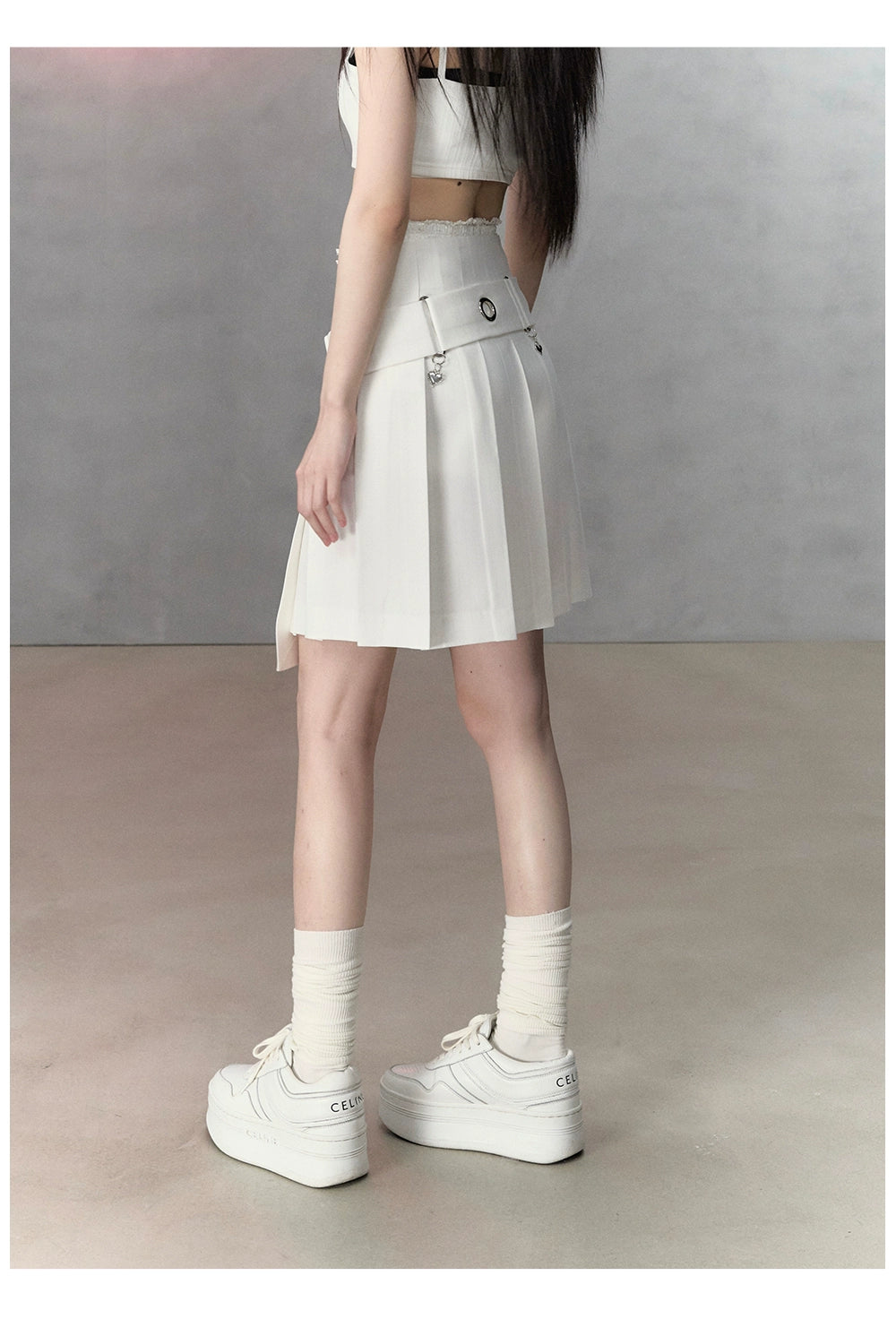 Oak Ash &amp; White Asymmetrical Waist Pleated Skirt