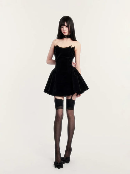 Devil’s Kiss Strapless Velvet Puff Dress