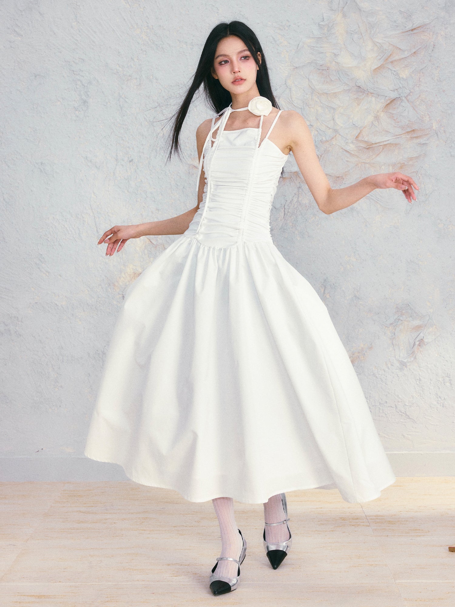 (Final Sale) White Ruched Halter Neck Midi Dress - CHINASQUAD