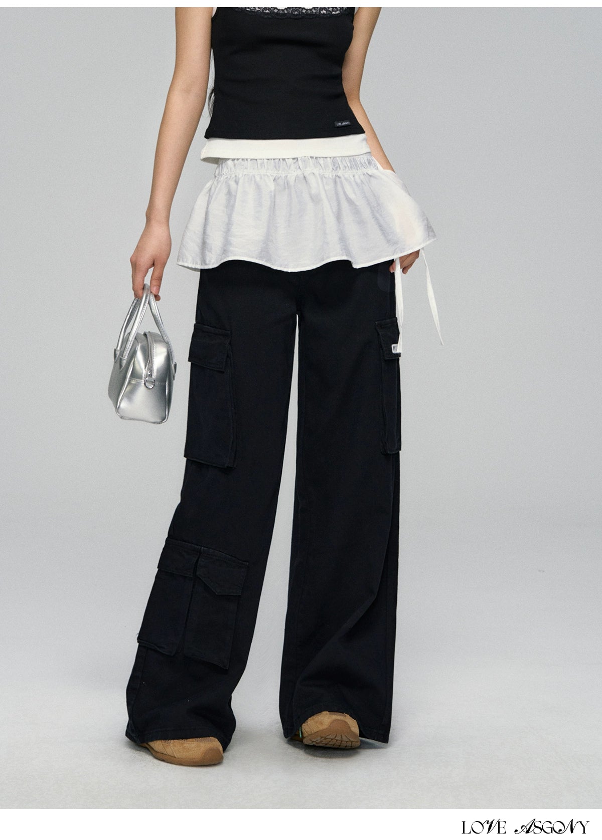 Flap-Back Pocket Utility Wide-Leg Jeans