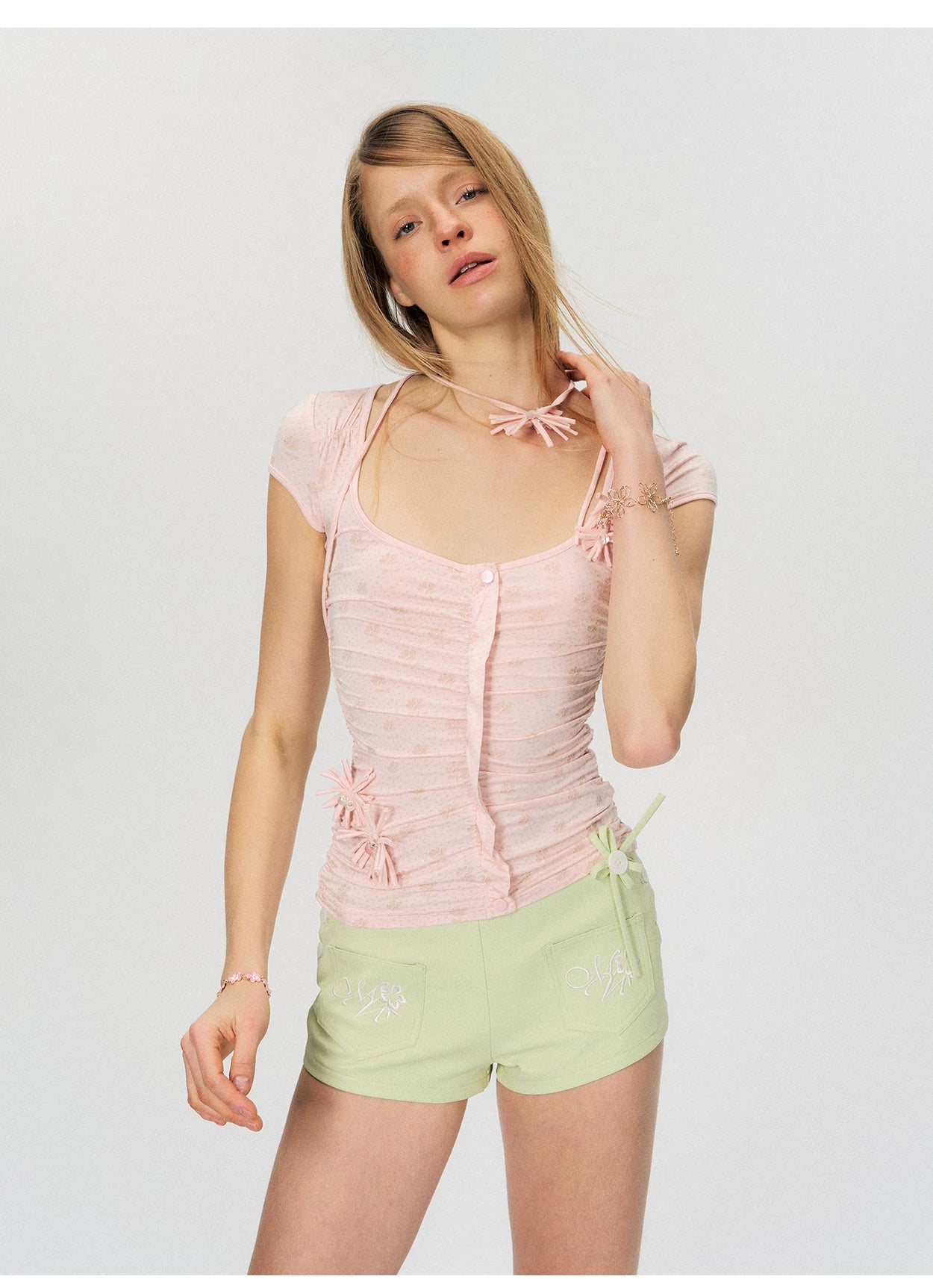 Vintage Handmade Floral Appliqué Ruched Slim-Fit T-Shirt