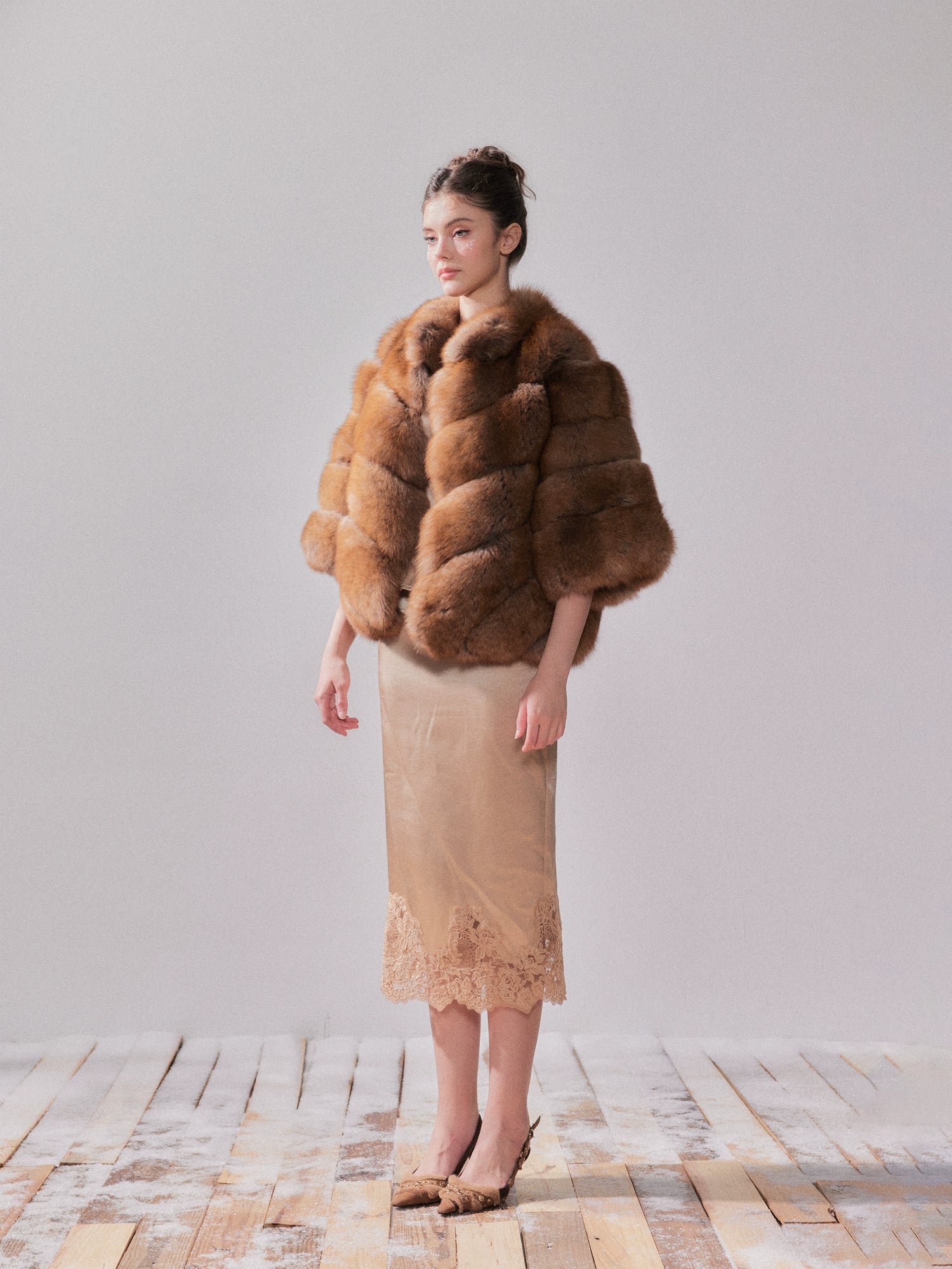 Gilded Amber Saga Fox Fur Short Coat