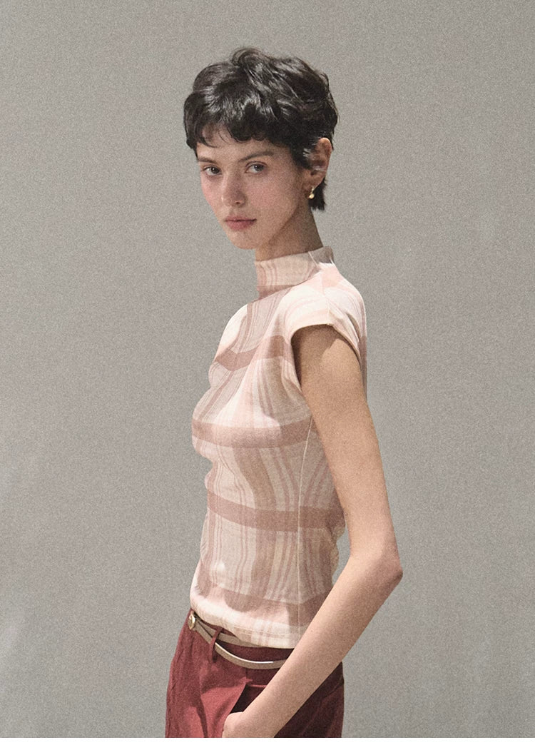March Expansion Linen-Blend Tailored Shorts