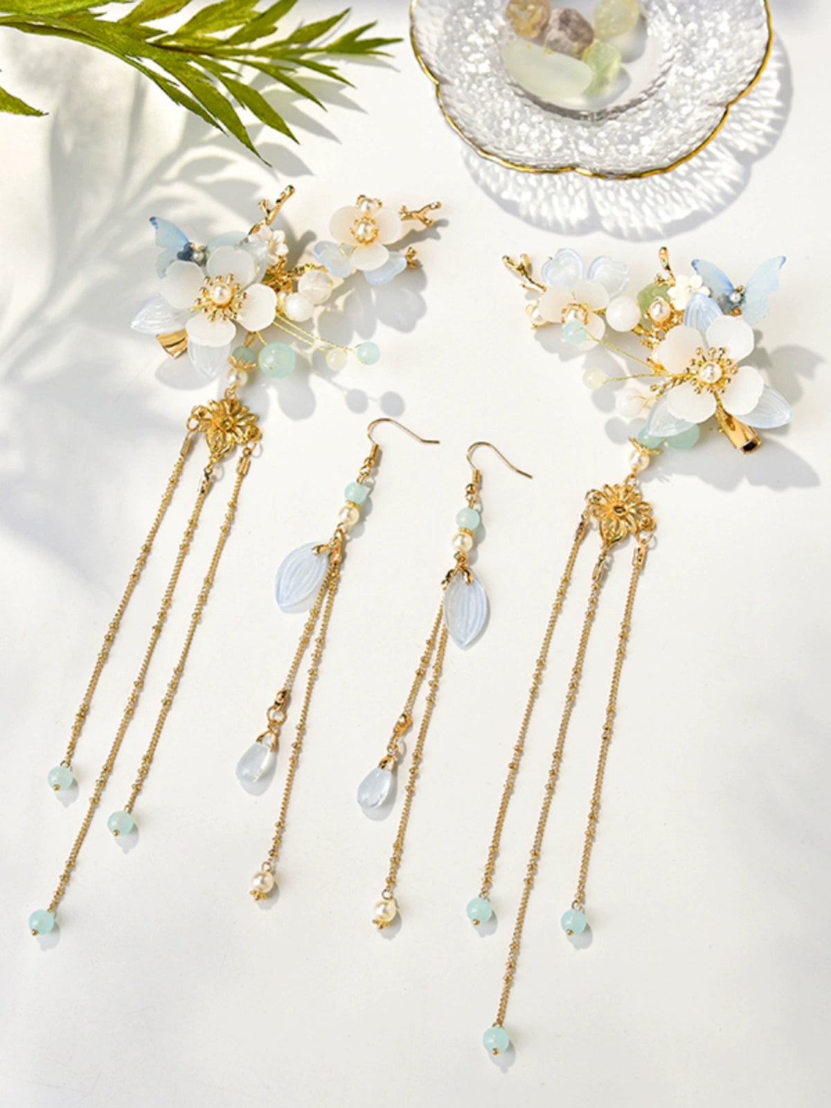 &quot;青依 白韵&quot; Tassel Edge Hair Clip &amp; Earrings Set - CHINASQUAD