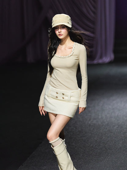 Ribbon Trim Square-Neck Knit Crewneck
