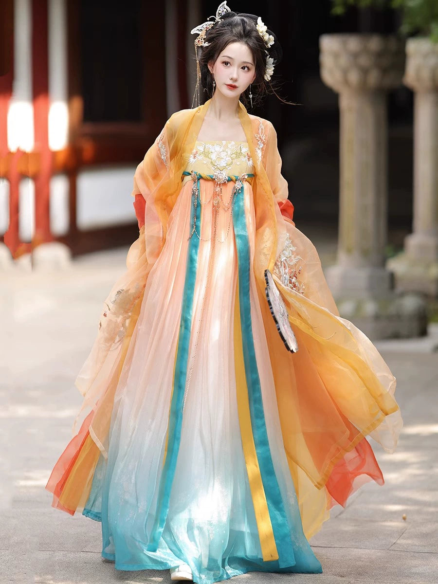 &quot; 游鲤听雨&quot; Tang Dynasty hanfu set