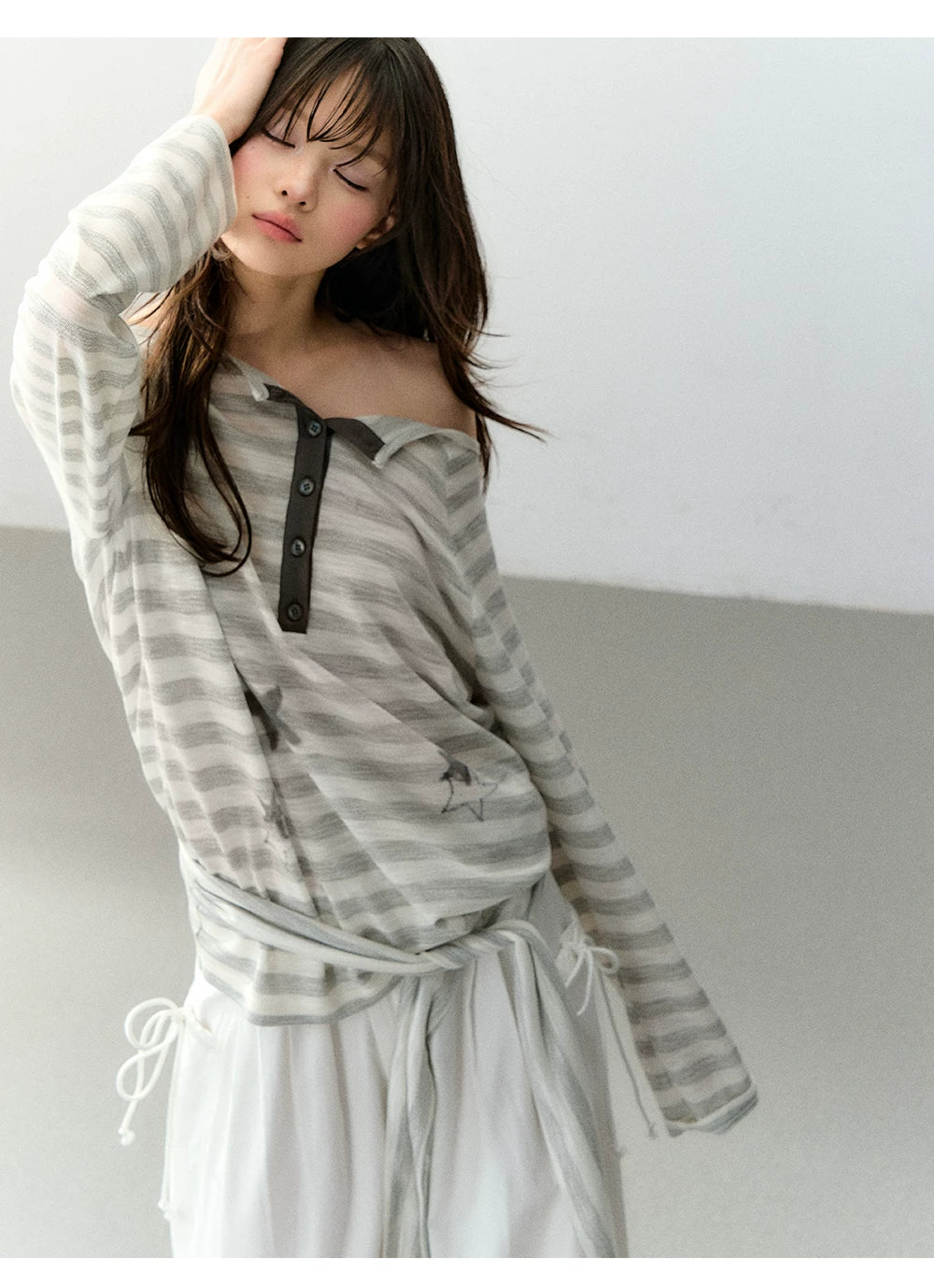 Star Print Off-Shoulder Striped Relaxed Knit Blouse