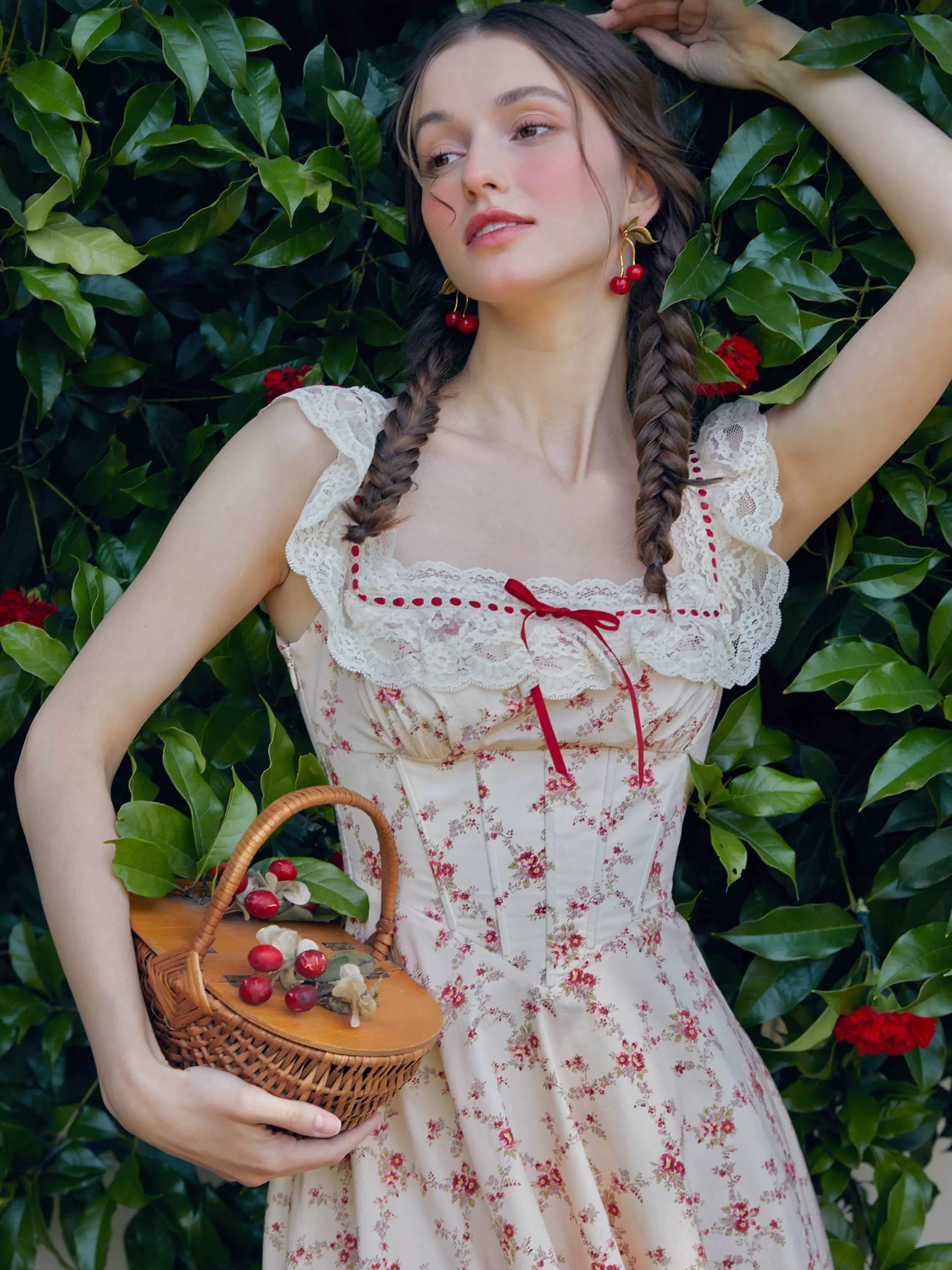 Pastoral Lace Corset Square-Neck Dress