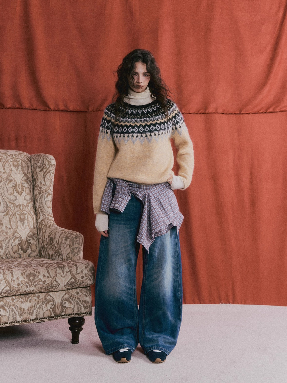 Vintage Washed Distressed Wide-Leg Jeans