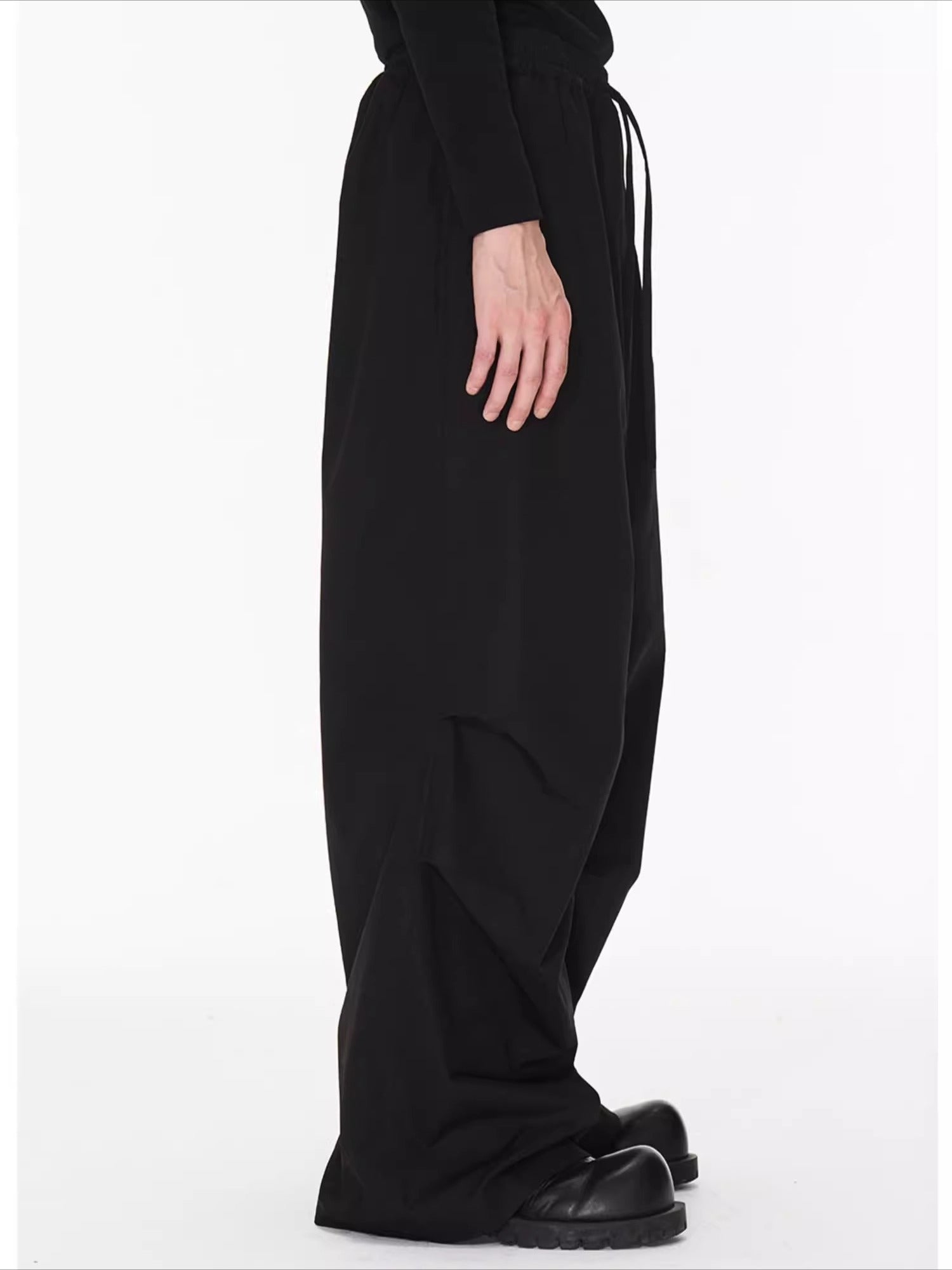 3D Pleated Wide-Leg Draped Trousers