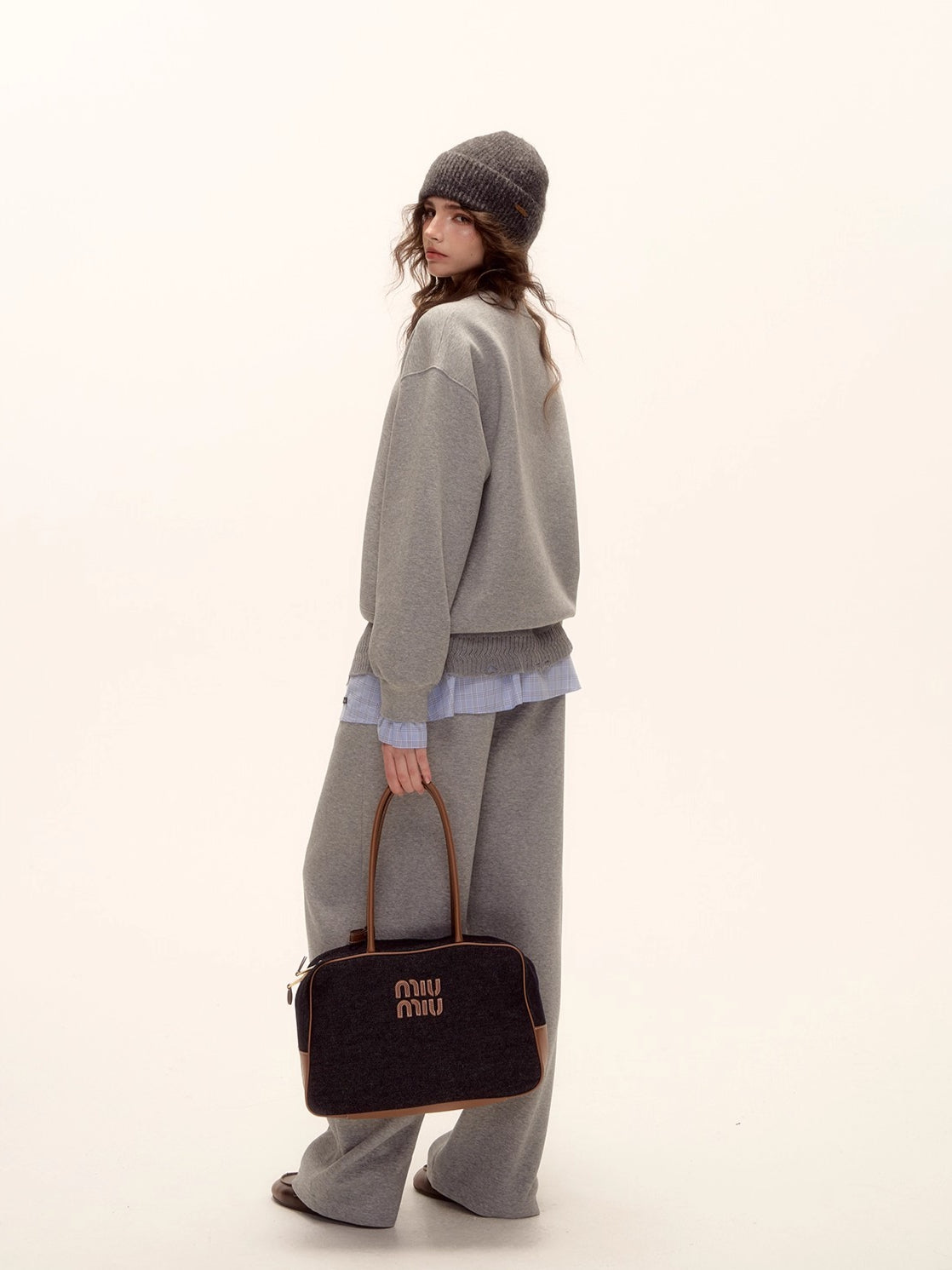 Patchwork Sweatshirt &amp; Curved-Hem Knit Pants Set