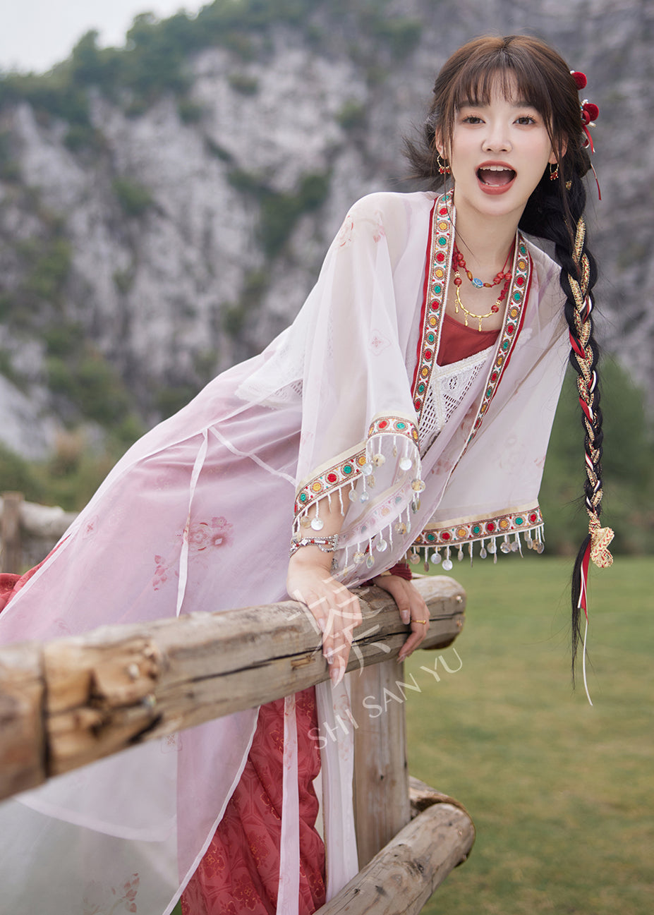 &quot;逍遥弦歌&quot; Modern-style Hanfu Set