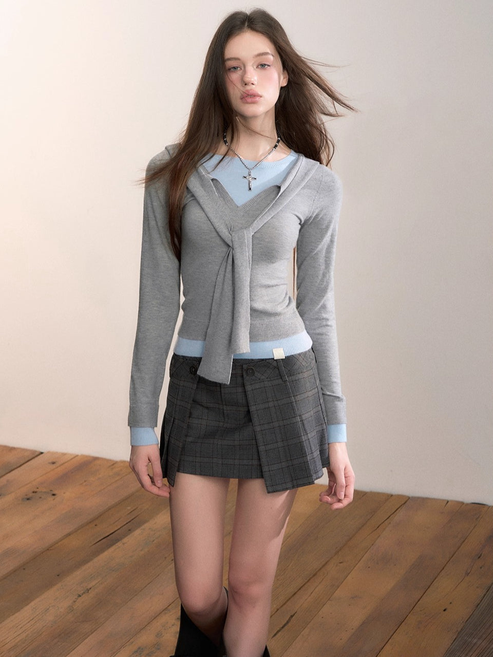 Contrast Hooded Layered Knit Turtleneck