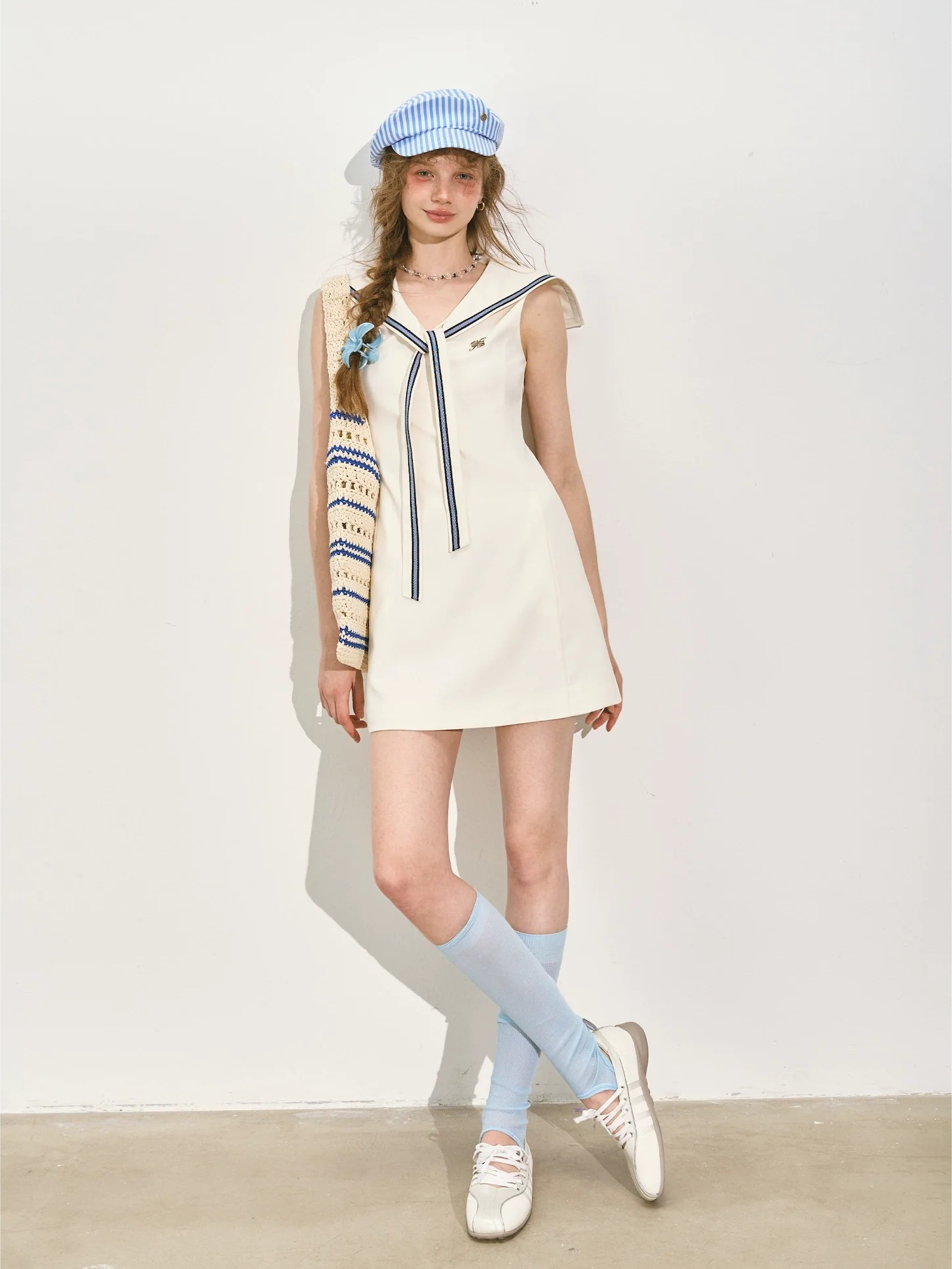 Navy Collar Color-Blocking Waist-cinching Dress