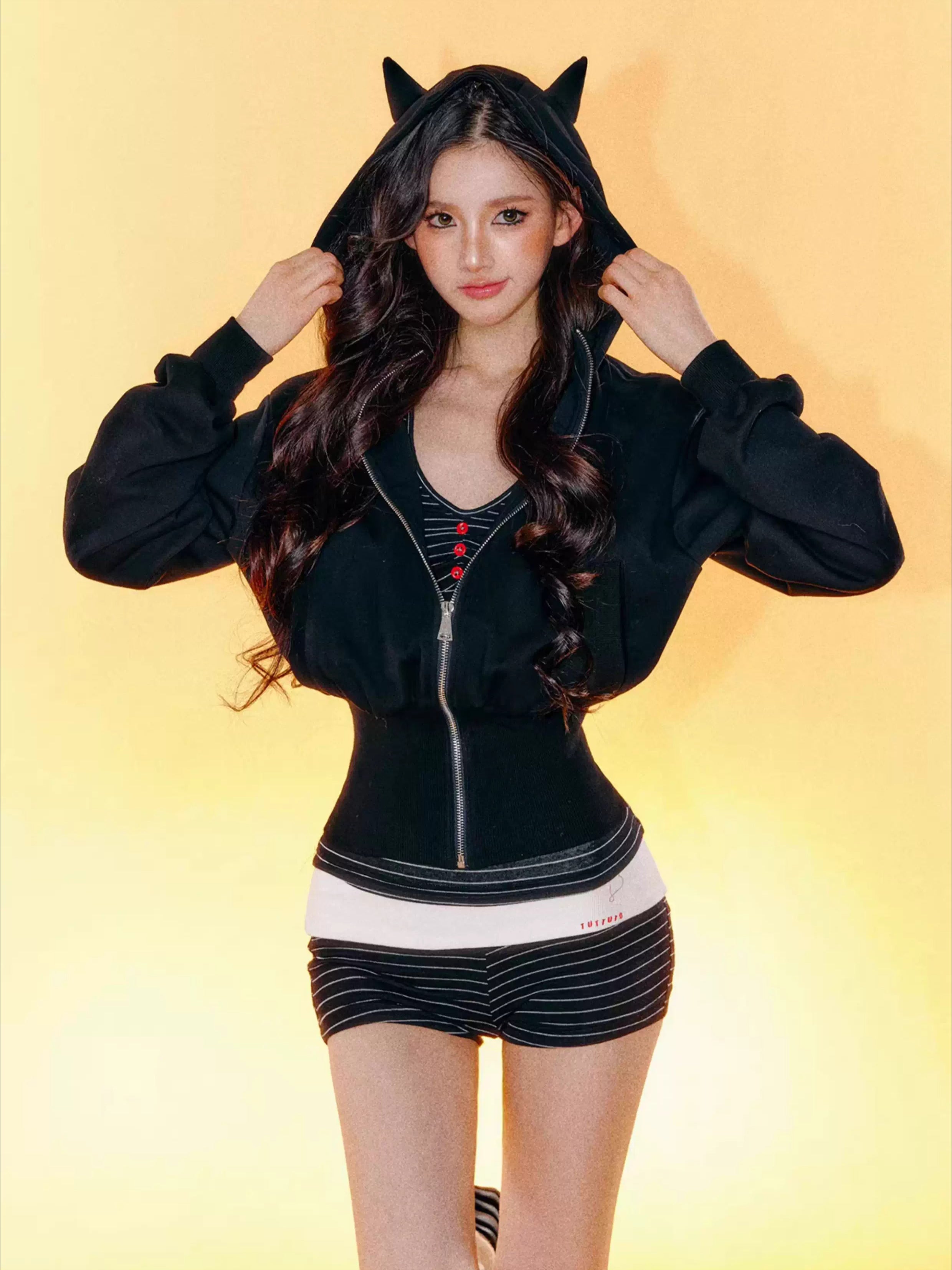 Hoodie Top Striped Inner Cami &amp; Shorts Set