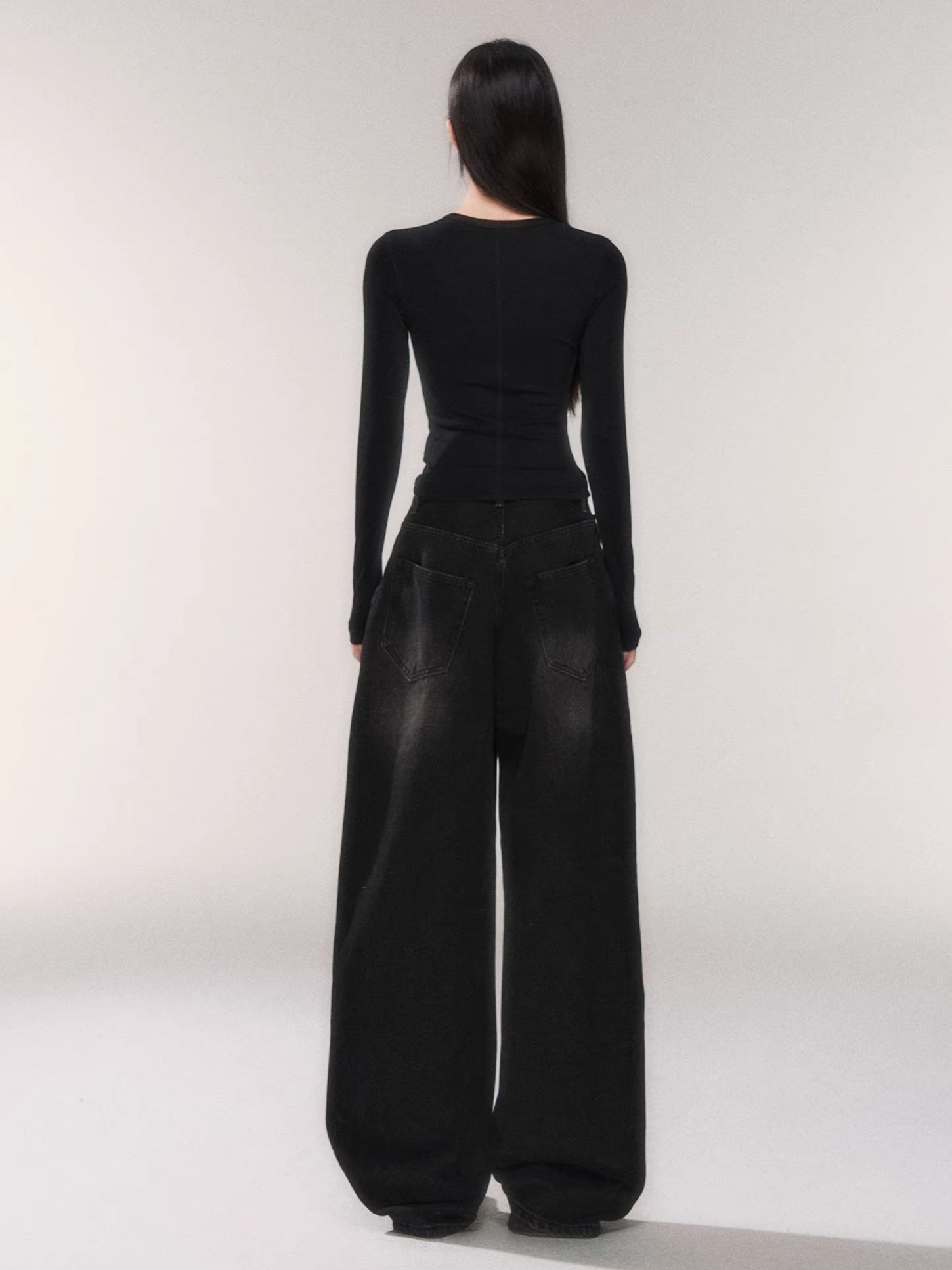 Waist-Cinching Long-Sleeve Crewneck Base Tee