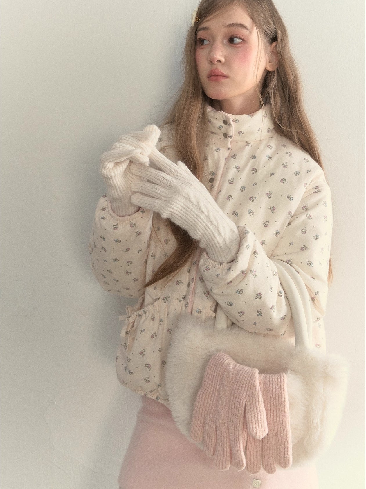 “A Girl’s Prayer” Cream Knit Textured Winter Gloves