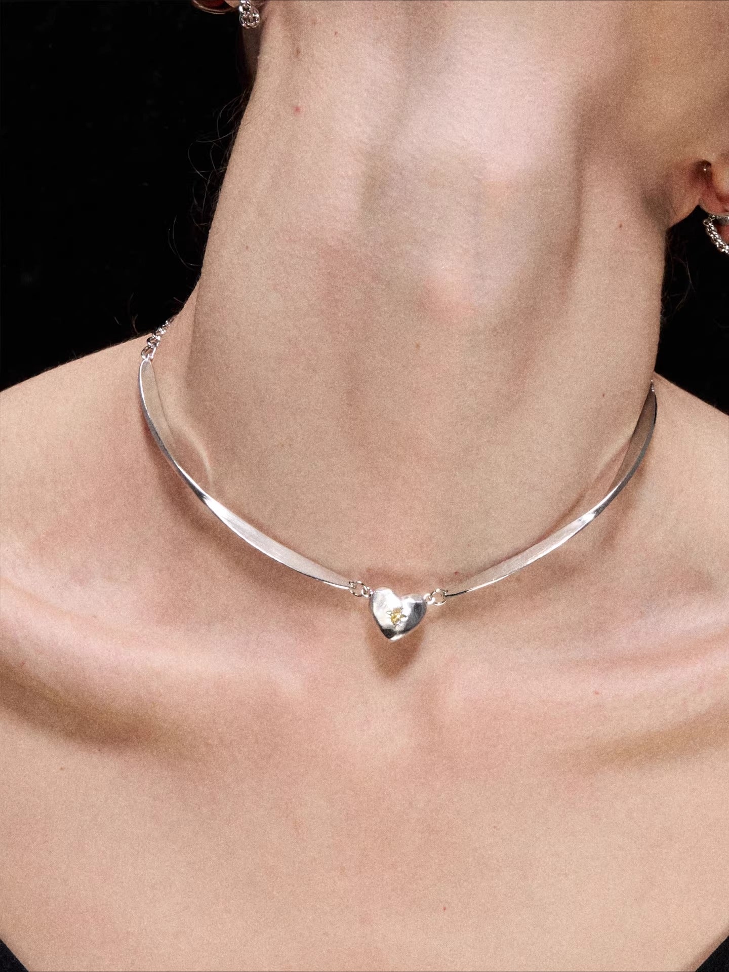 Möbius Heart Line Necklace