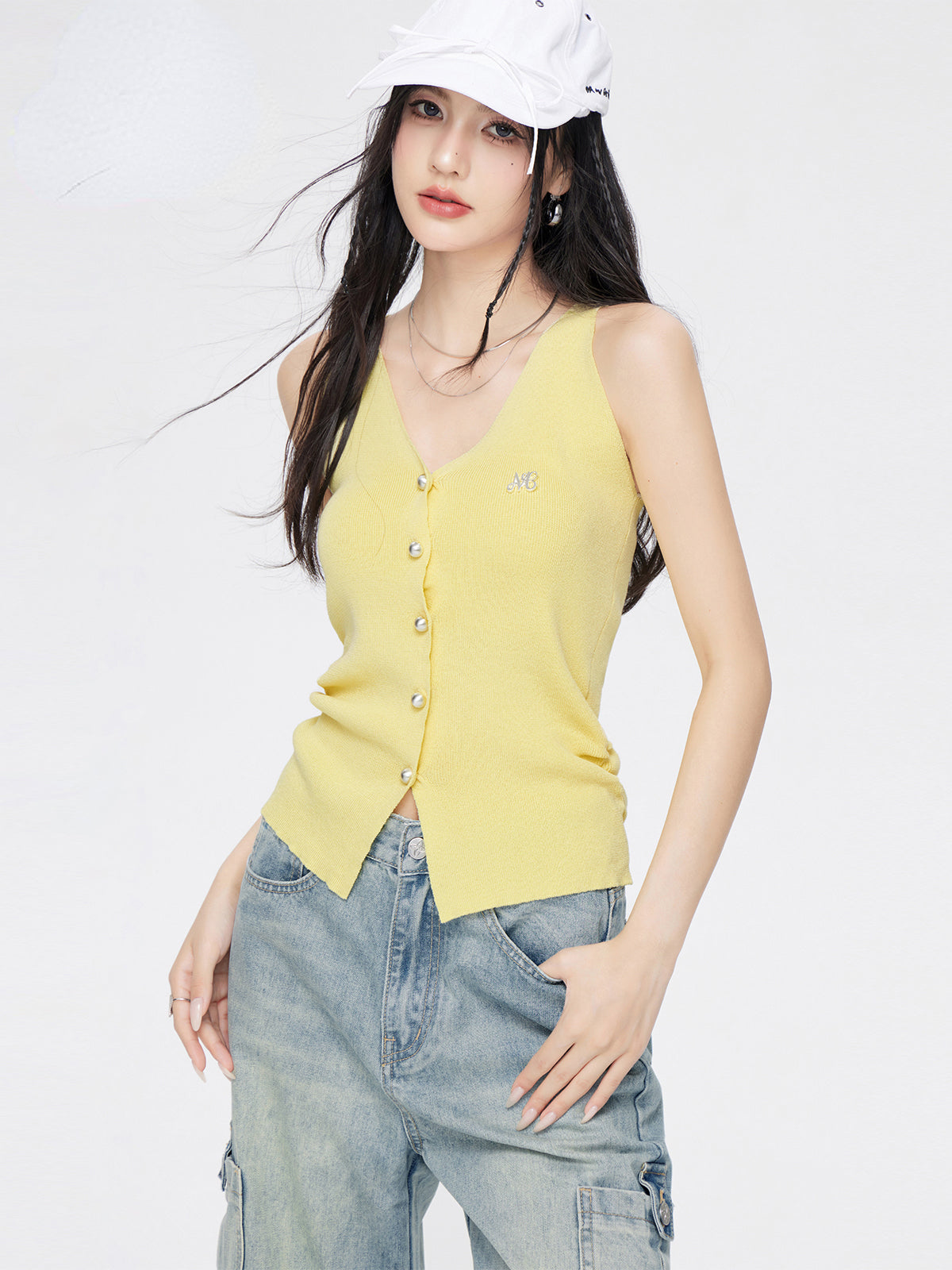 Yellow &amp; Black V-Neck Pleated Knitted Vest