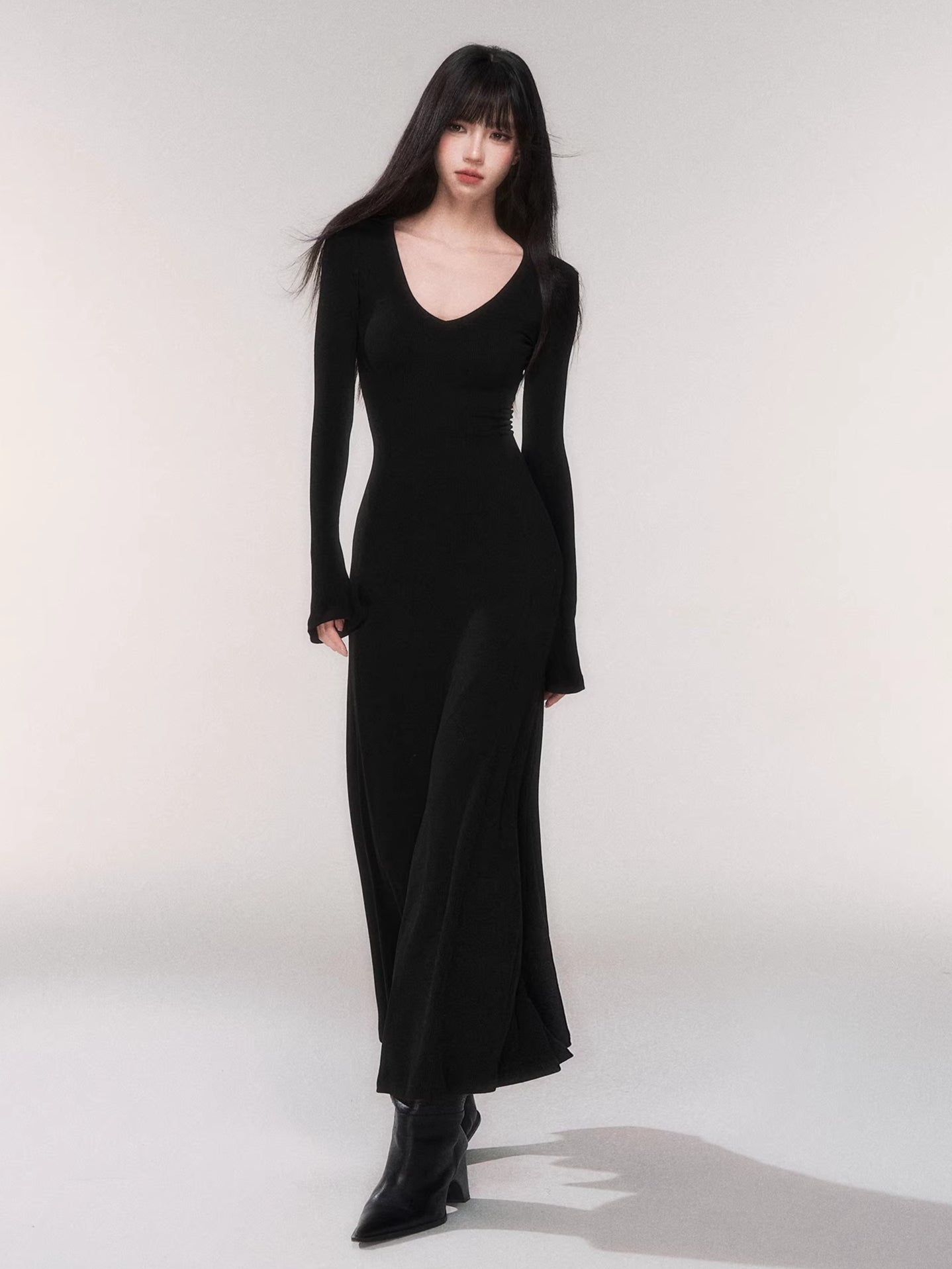 V-Neck Waist-Defining Knit Maxi Dress