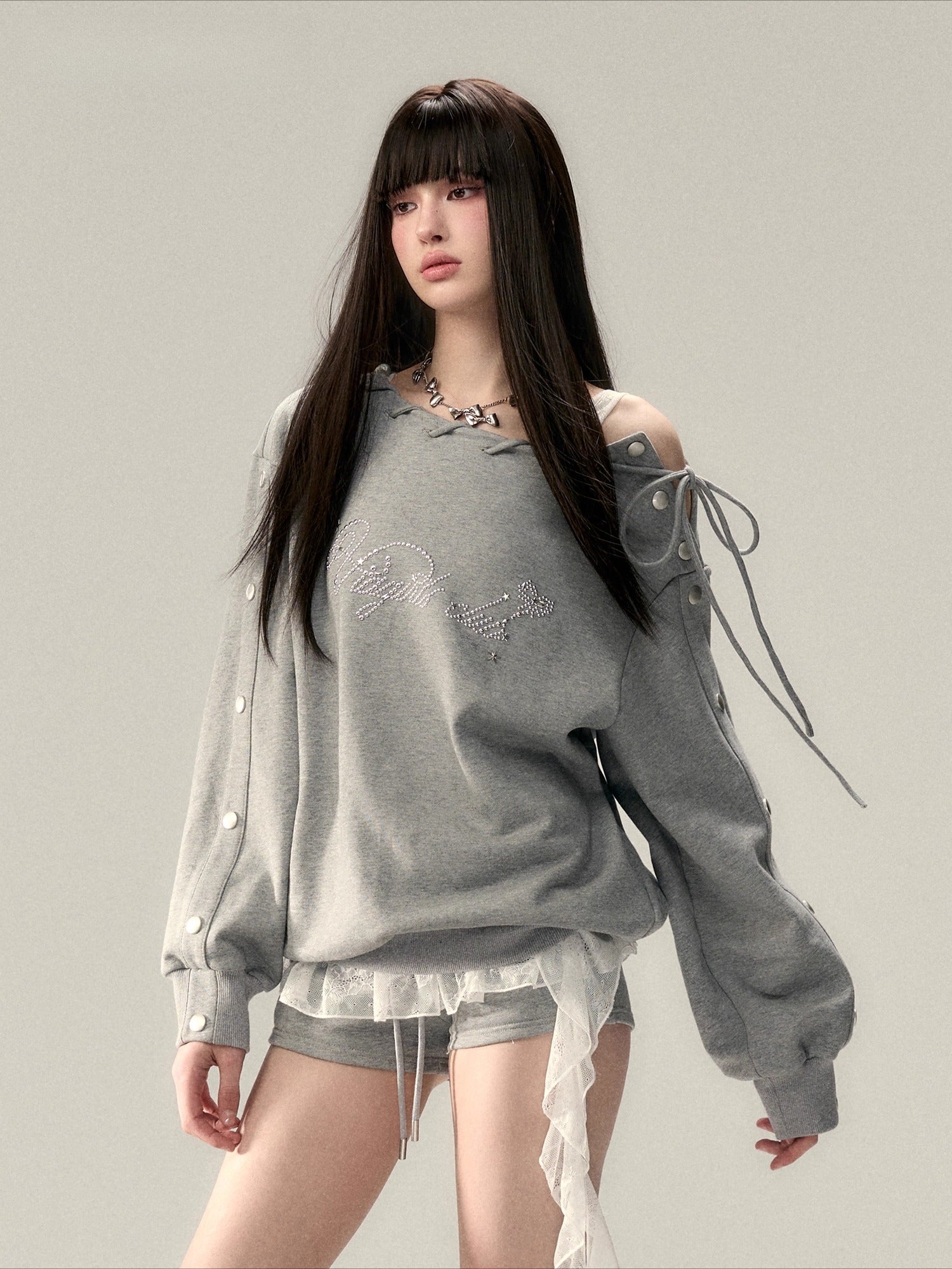 Button-Off-Shoulder Sweatshirt