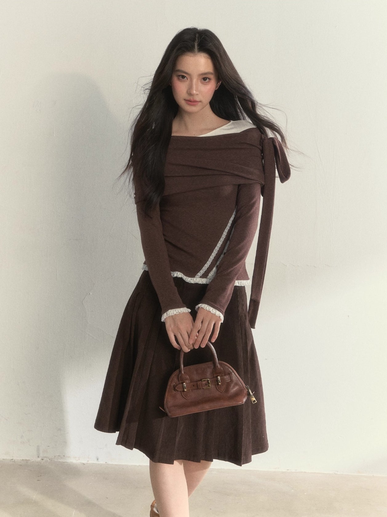 Asymmetric Off-Shoulder Bow-Tie Knit T-Shirt