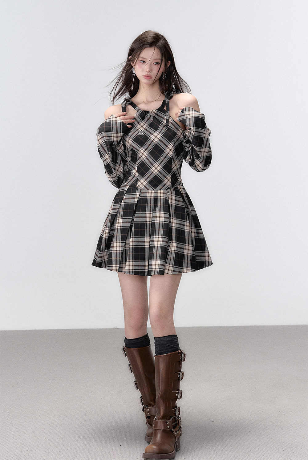 (Final Sale) Black Plaid A-line Halter Mini Dress - CHINASQUAD