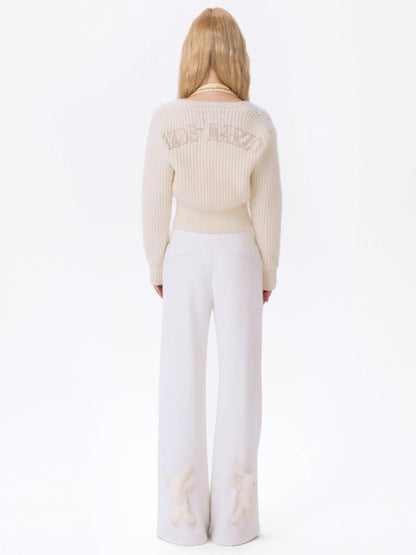 Cuddle-Doll Fitted Knit V-Neck Cardigan