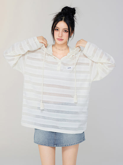 Hollow-out Silhouette Hooded Sunscreen Top
