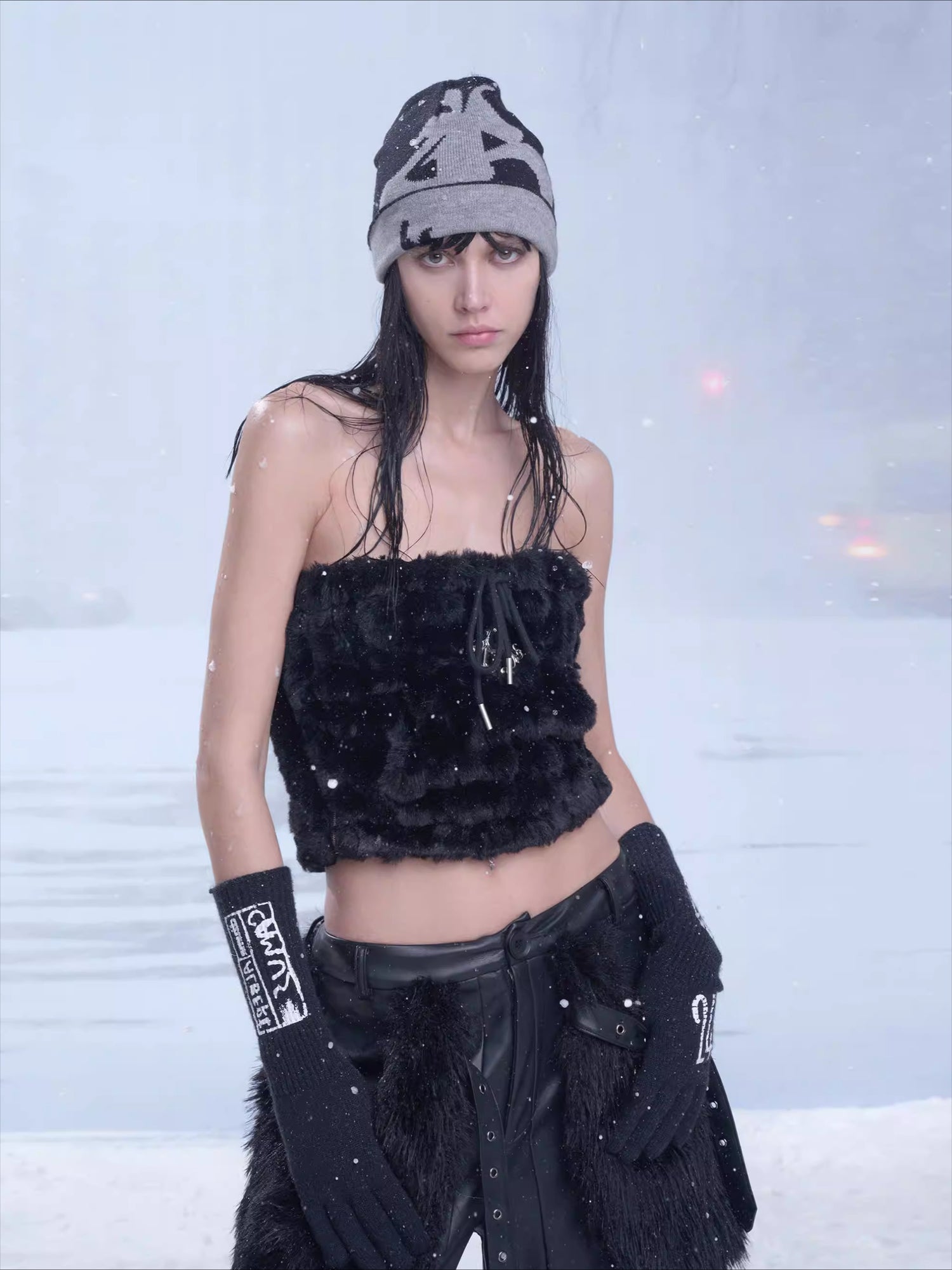 Printed Branded Knit Gloves