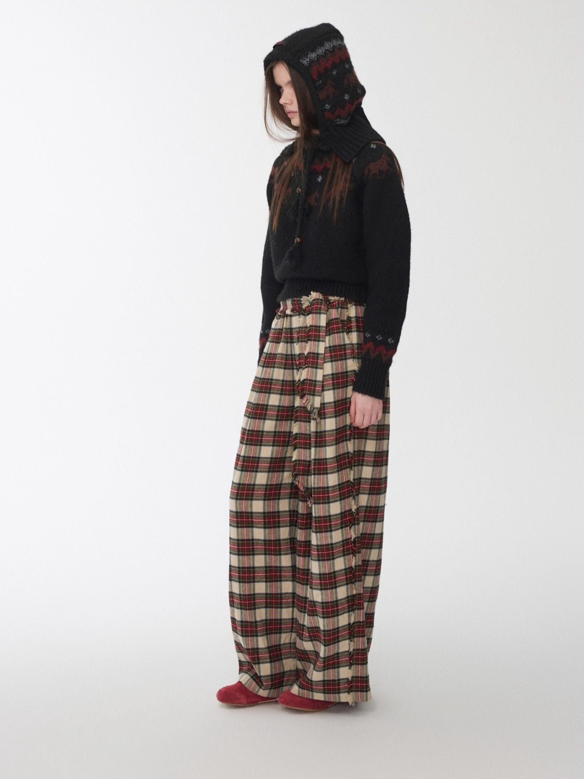 Fair Isle Pony Jacquard Chunky Knit Sweater