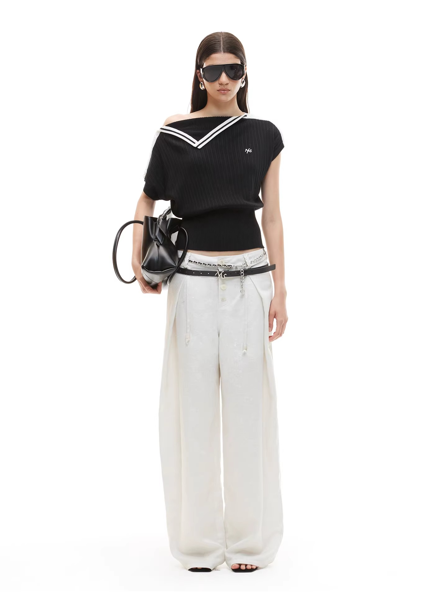 Asymmetric Off-Shoulder Contrast Trim Cinched Tee