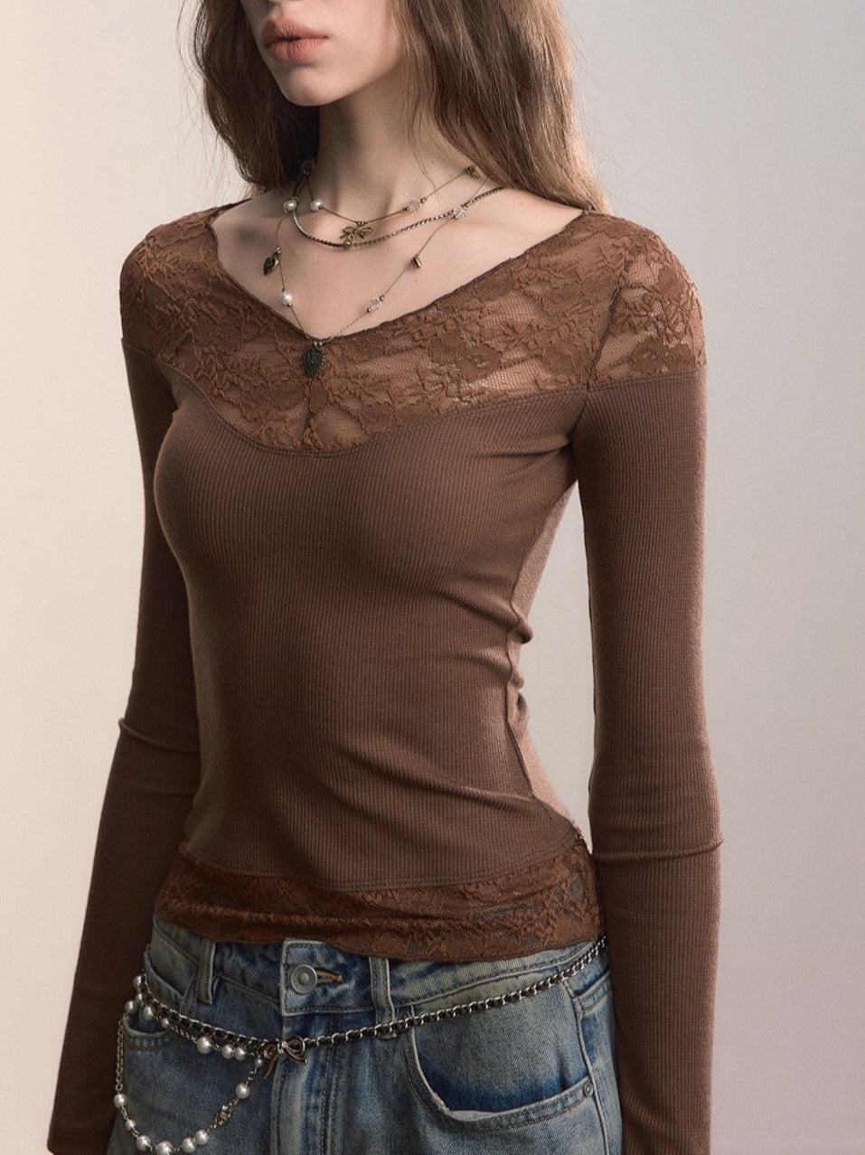 Lace-Trimmed Rib Knit V-Neck Knitwear