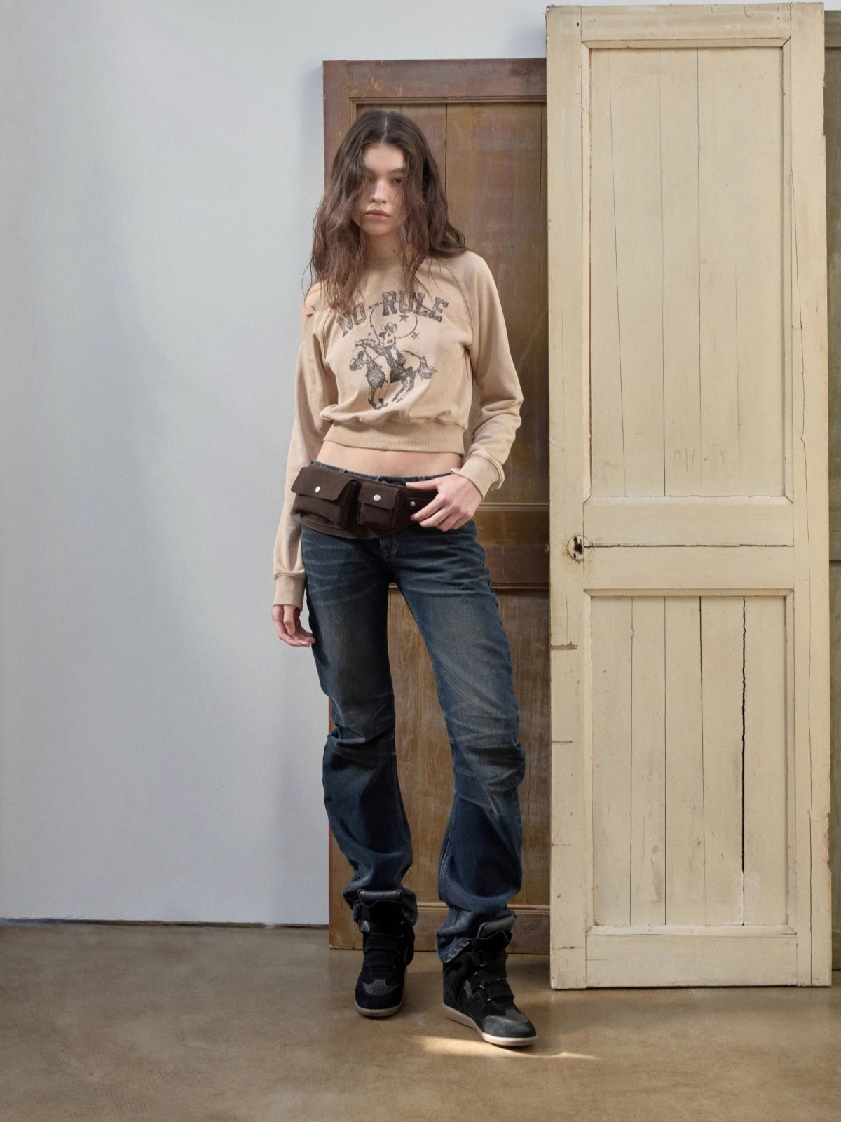 Knight Cat Print Distressed Washed Sweatshirt