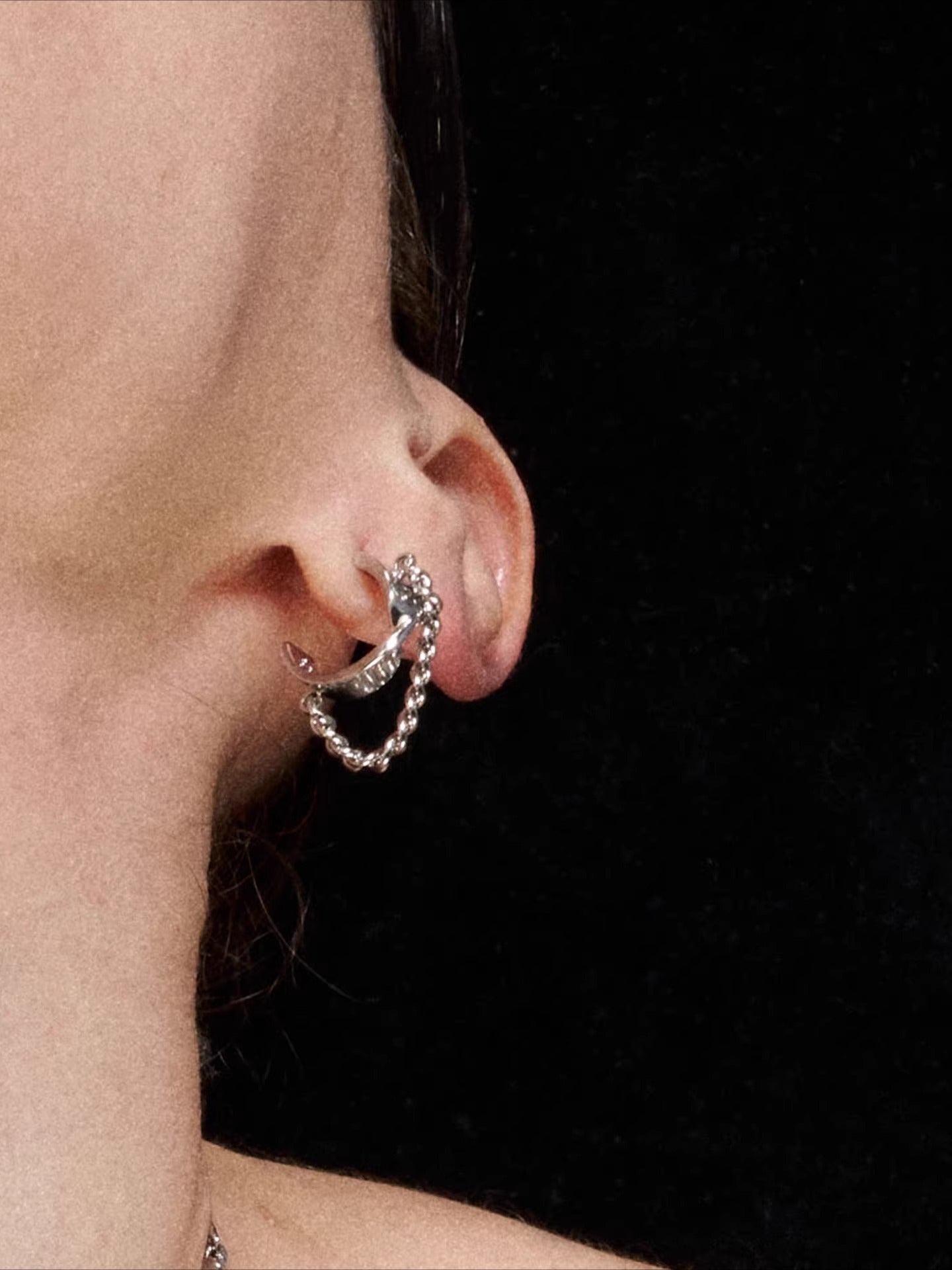 Minimalist Möbius Line Stud Earrings