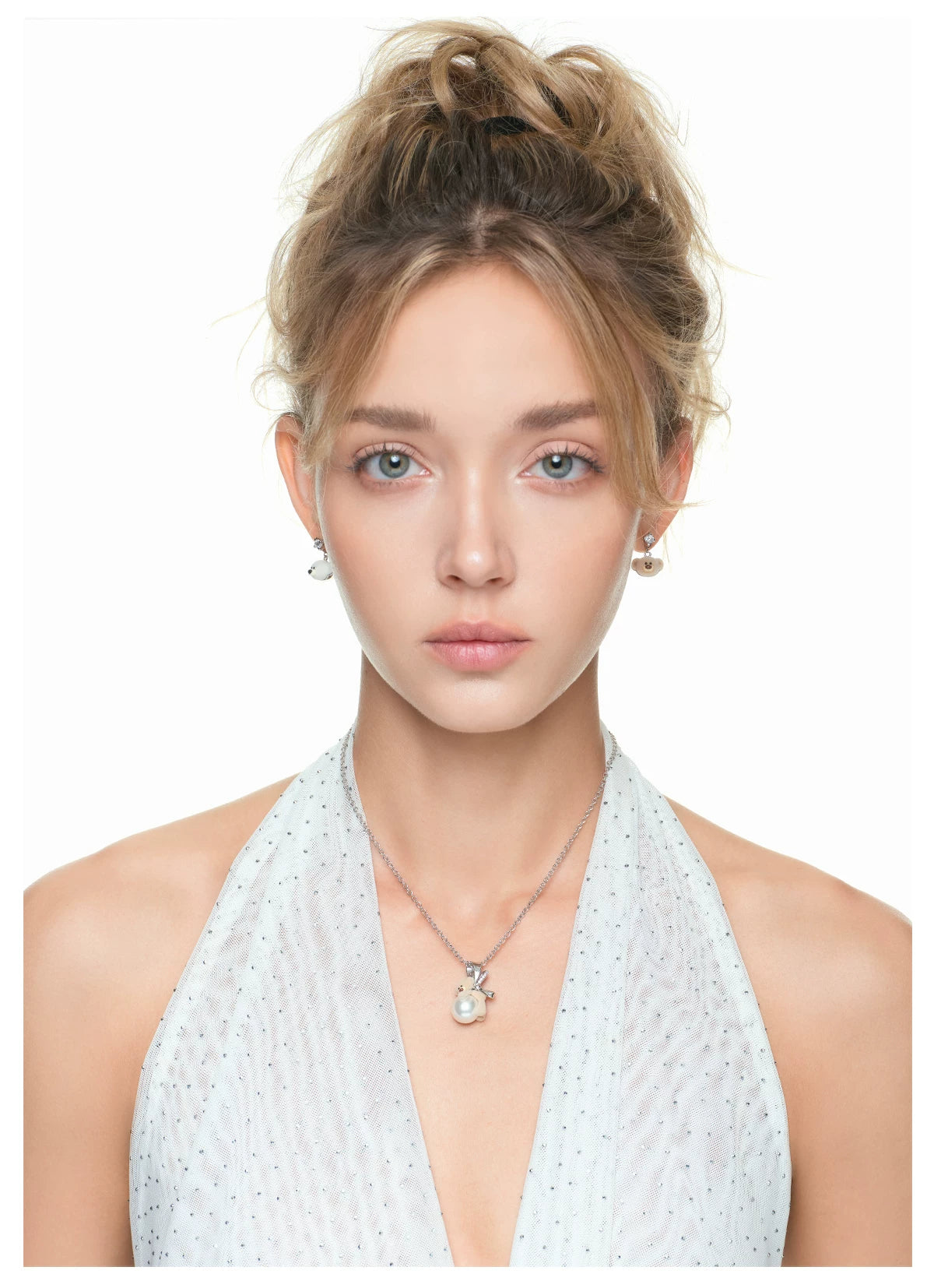 Bear Hug Pearl Pendant Necklace
