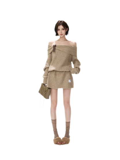 Aufgerautes geripptes One-Shoulder-Strickkleid