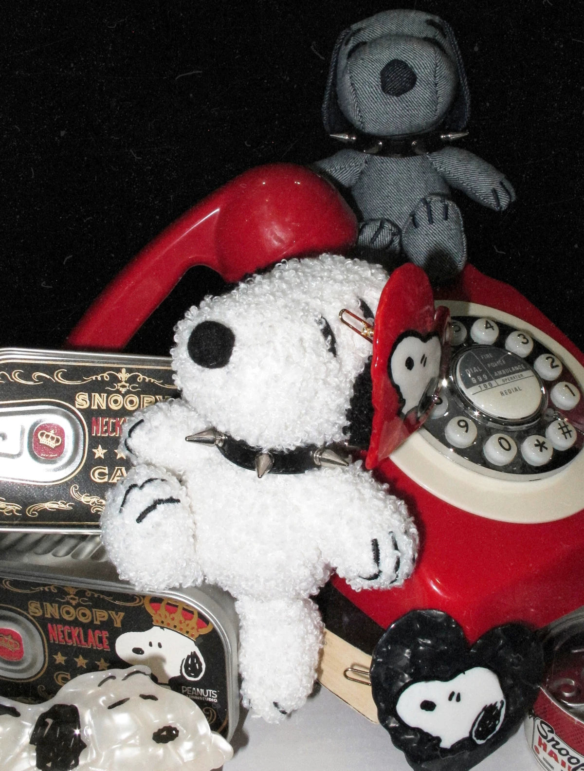Studded Collar Snoopy Keychain