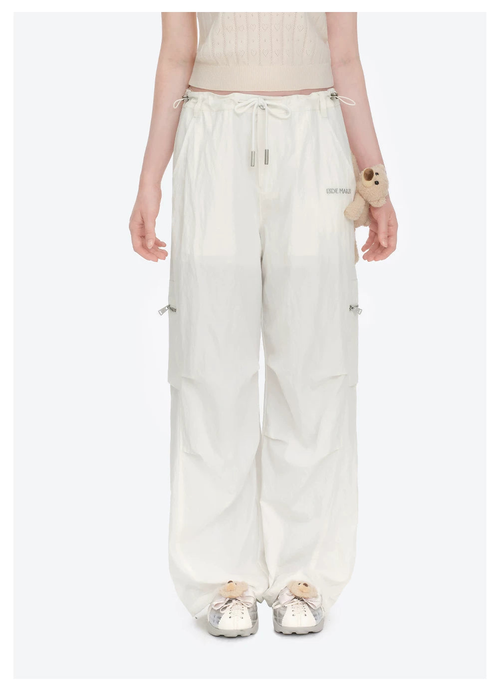 Loose Wide-Leg Cargo Pants