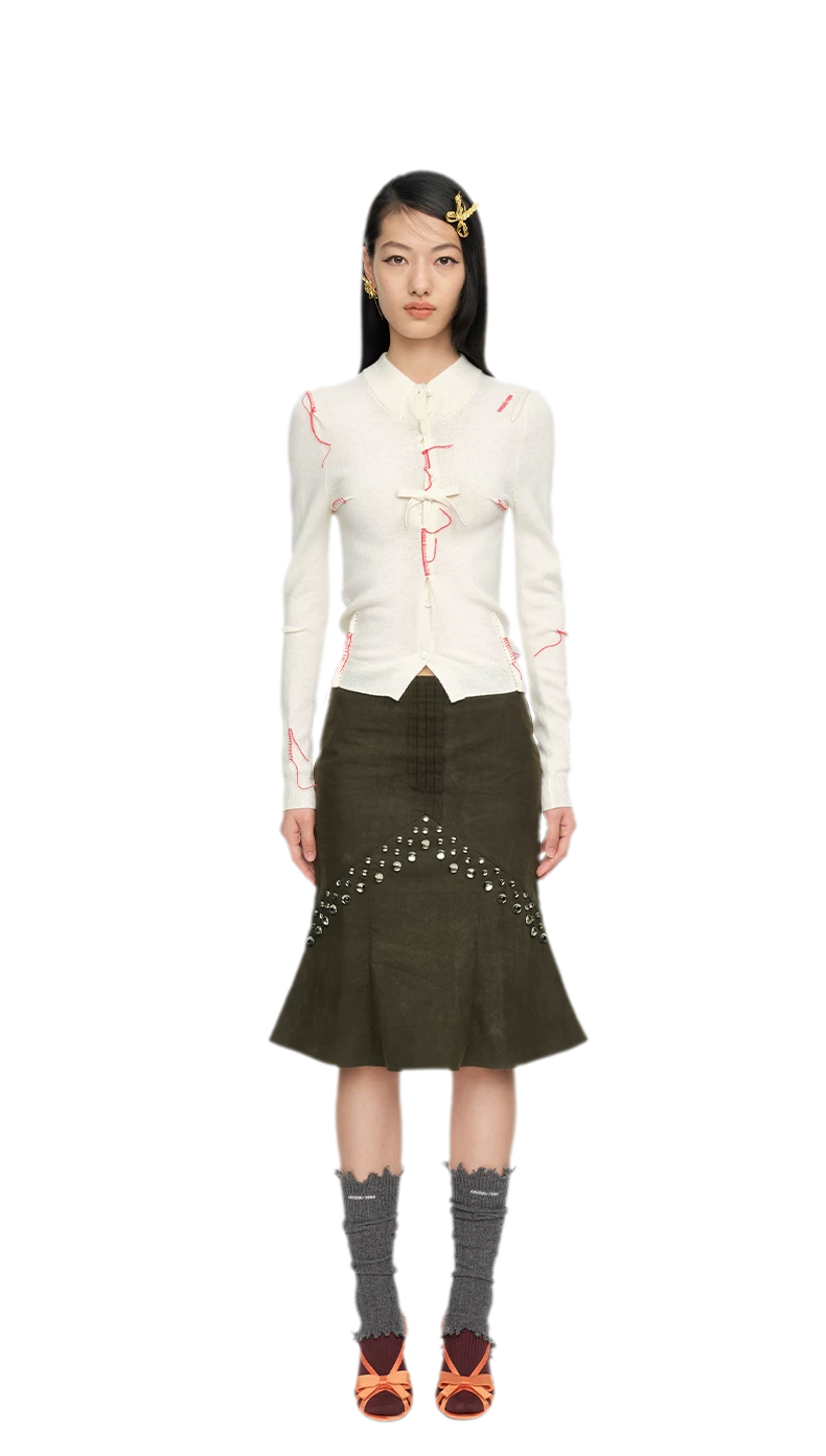 Elegant Knit Top with Pleat Details
