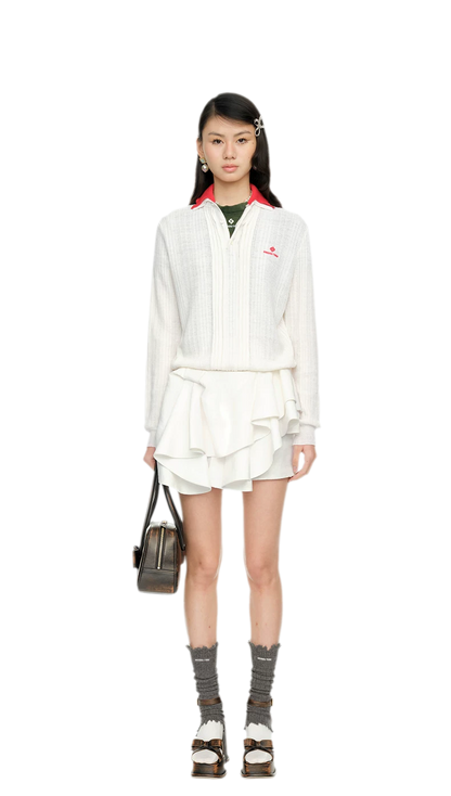 Summer Knit Pullover with Contrasting Collar