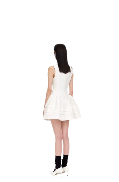 Elegant Summer Dress with Side Bow Detail