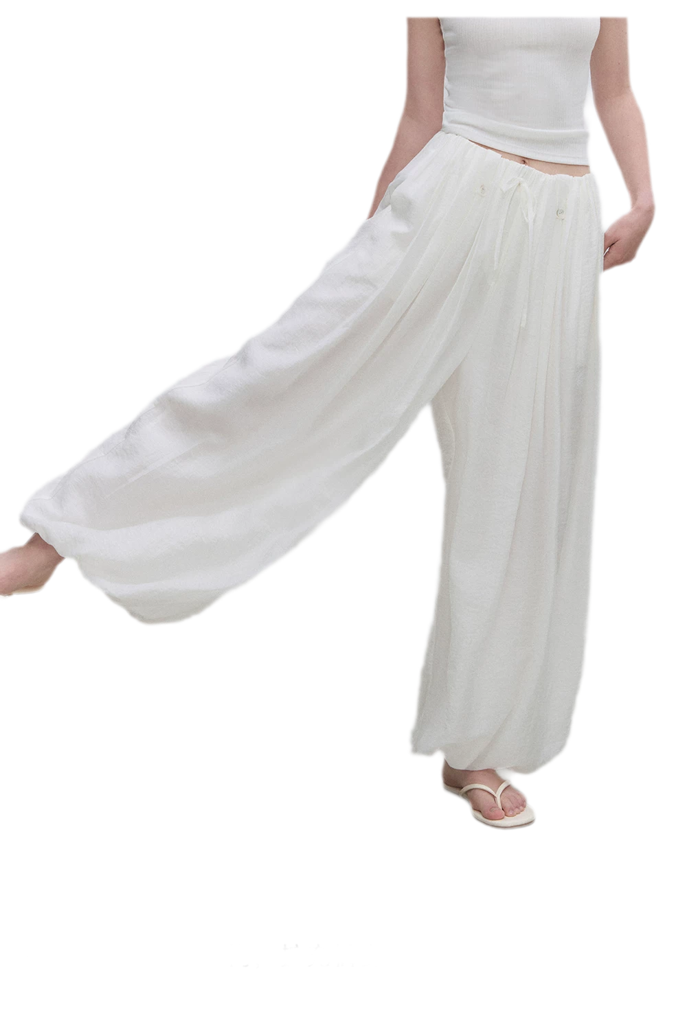 Pleated Balloon-Leg Tencel Trousers