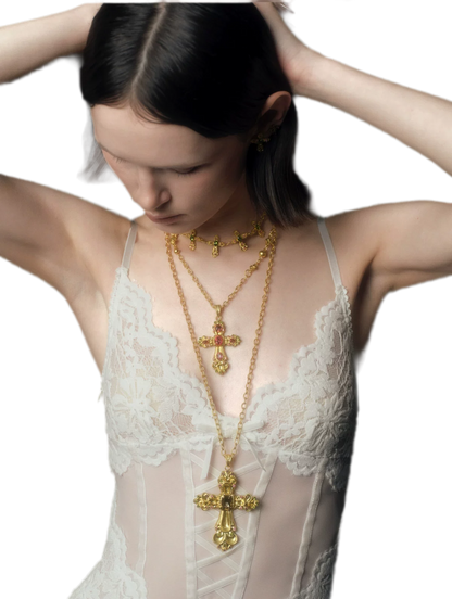 Collana con pendente a croce barocca vintage