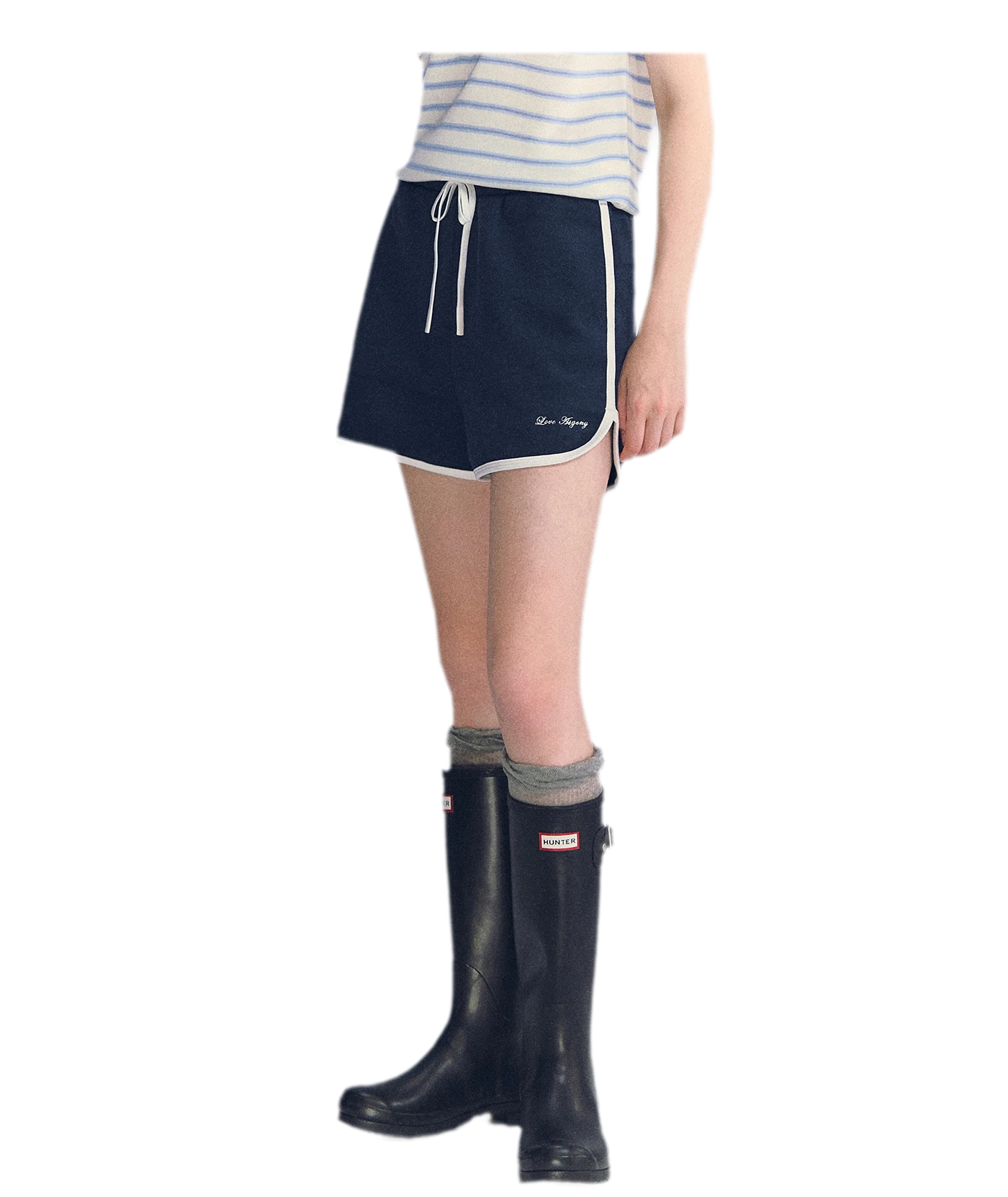 Embroidered Piping Shorts