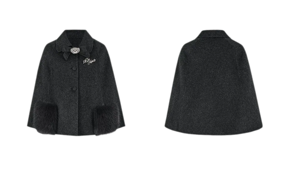 Cappotto mantella in peluche con fiocco